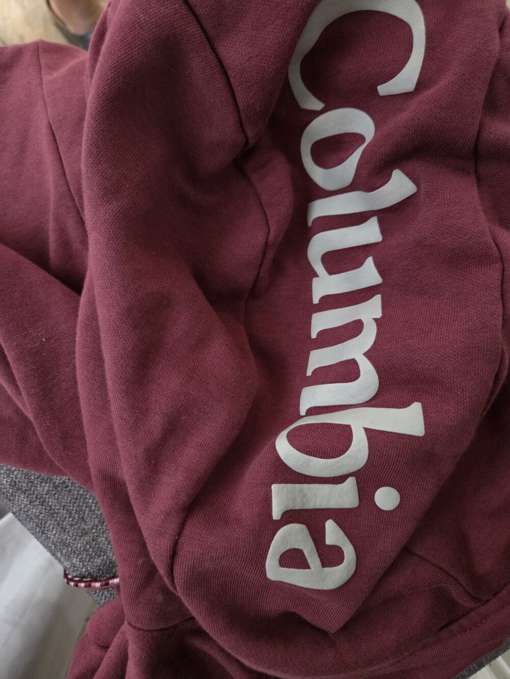 Columbia Women's Burgundy Maroon Pullover Hoodie - Picture 3 of 5